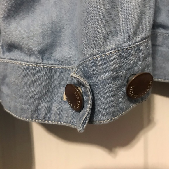 Sigrid Olsen light washed chambray. That is lightweight cotton jacket.Size Large - Picture 6 of 12